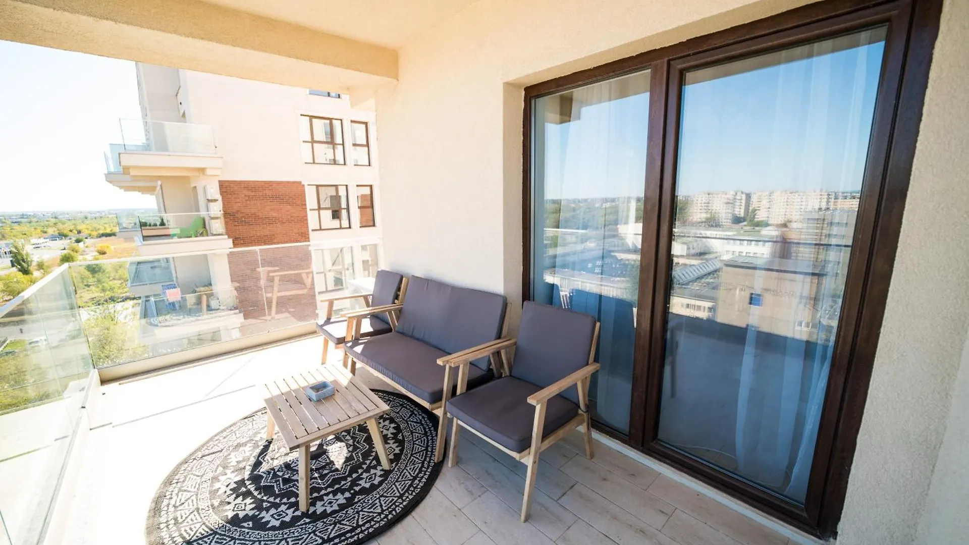 Garsoniera Turquoise Rezidential Moghioros Park Apartment Bucharest